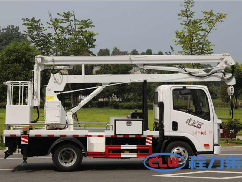 解放虎VR   13.5米高空作業車